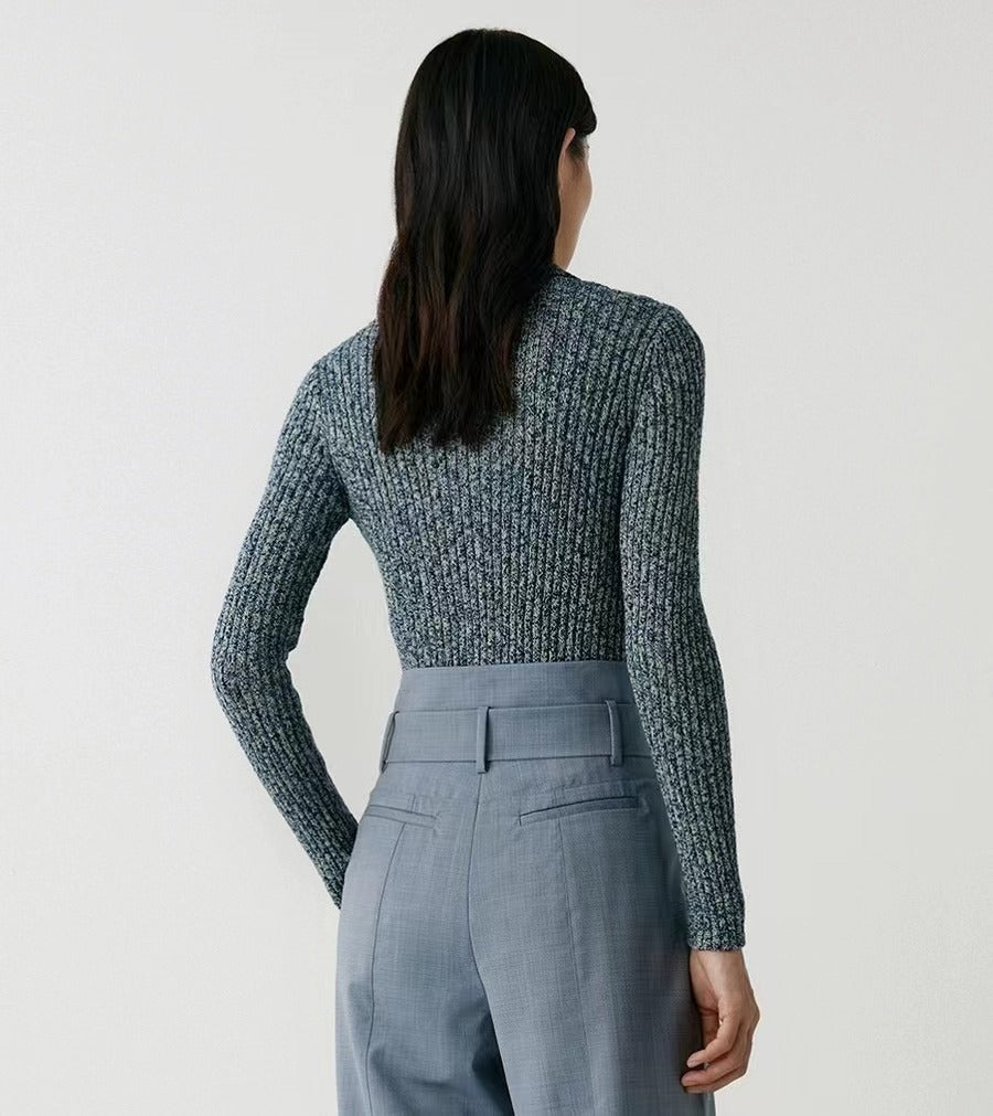 Women's Solid Color Knit Sweater - Relaxed Fit